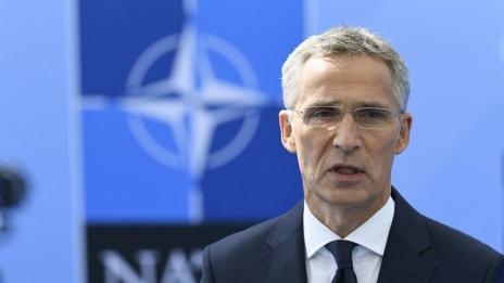 Йенс Столтенберг остава начело на НАТО до 2022 година