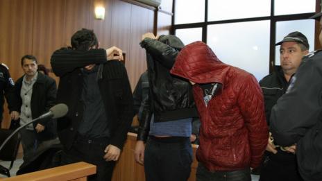 Трима от "перачите" на пари в Пловдив остават в ареста