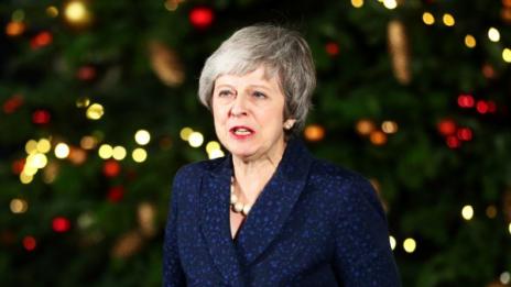 Тереза Мей след вота: Продължавам към Brexit!  