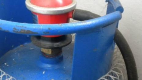 Газова бутилка запали апартамент във Варна