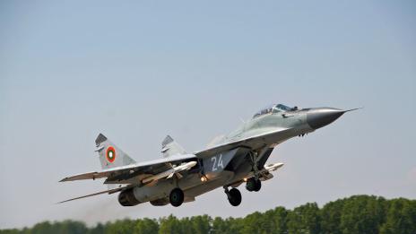 Отпуснаха още 53 милиона лева за отбраната