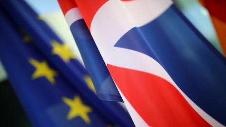 Brexit в петък се отлага, удължават срока  