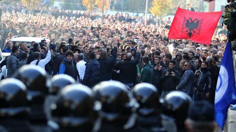 Над 1 000 мобилизирани полицаи за протест на опозицията в Албания