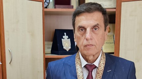 Проф. д.ю.н. Йонко Кунчев стана почетен професор на ВСУ "Черноризец Храбър"
