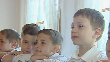 Първокласници получиха свидетелствата си в Музея на Възраждането