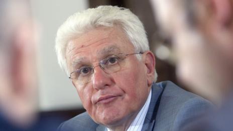 Бисеров отмаря в Гърция