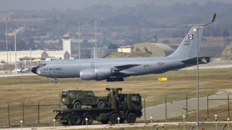 Самолети на САЩ на разузнаване осем часа край Крим  