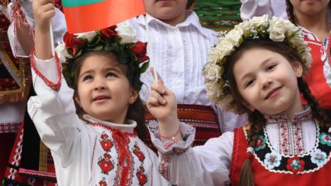 Детската градина става почасова и... патриотична