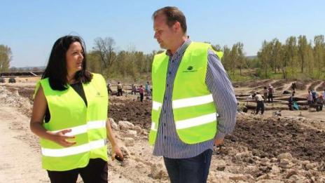 Частично пускат движението по директното трасе на Западната дъга