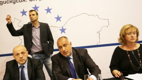Нямало нужда от арест на мъжа, размахващ монета зад премиера