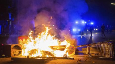 Хамбург: 290 задържани, 213 - ранени полицаи