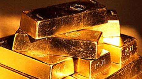 Апаши свиха 400-килограмова каса със злато и 8 бона от магазин