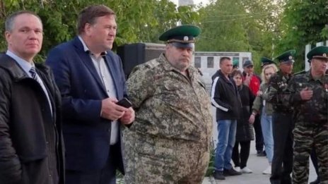 Затлъстял пенсиониран руски генерал… на фронтовата линия в Украйна!