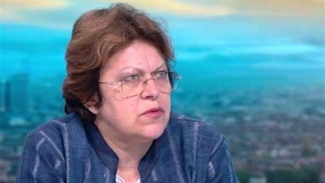 Татяна Дончева: Шефката на парламента се държи като "болонка на някой сценарист..."