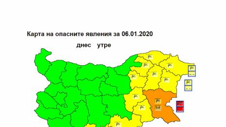 Обявихa жълт код за Варна, връхлита бурен вятър