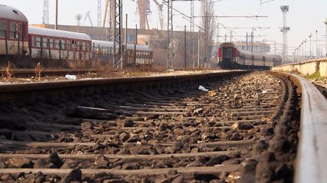 Откраднаха релейна апаратура между гарите Ловеч и Троян