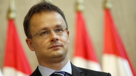 Миграцията не е човешко право, заяви унгарският външен