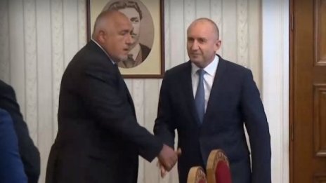 Румен Радев връчва мандата на ГЕРБ-СДС на 1 юли