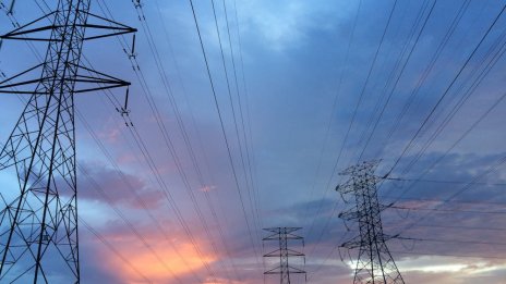 КЕВР предлага поскъпване на тока и парното с 5% от първи юли