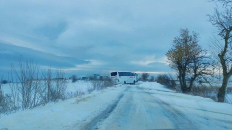 Усложнена остава обстановката във Варненско (СНИМКИ)