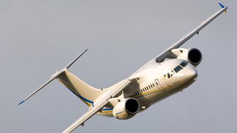 Самолет със 71 души на борда падна в Московска област