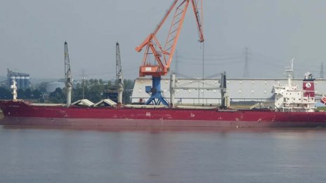 Единият от двамата починали на кораба в Бургас е варненец