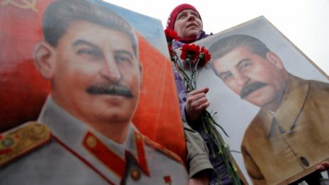 Руснаците уважават и адмирират Сталин