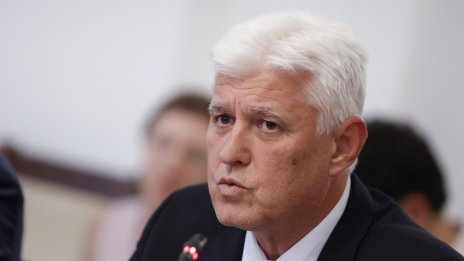Военният министър: Към момента няма пряка заплаха за националната ни сигурност