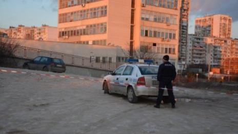 Варненец си изкопа снаряд в градината