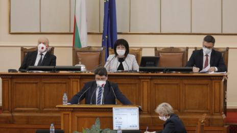 Одобриха законовите поправки за мерките след 13 май