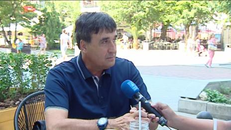 Веселин Маринов стана горд дядо на близнаци