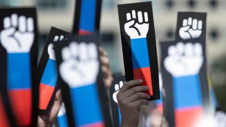 В Русия не искат по-късно пенсиониране: Путин е крадец!