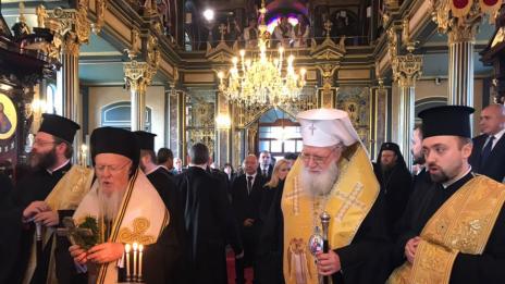 Многая лета отново огласи Желязната църква