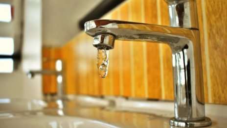 Аварии оставят два района във Варна без вода