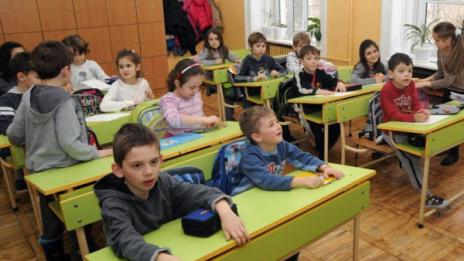 Школска мода "бомба": Ученици заплашват училищата си