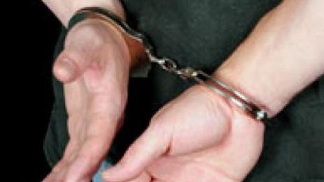 Задържаха надзирател от варненския затвор да търгува с хероин
