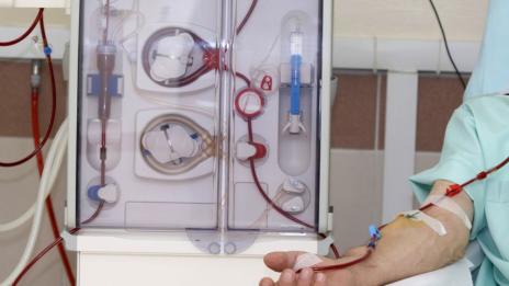 Пациенти на хемодиализа в Ловеч остават без животоподдържащи лекарства и консумативи