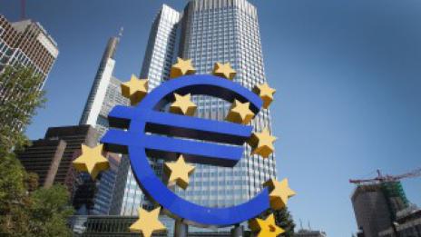 Еврозоната деблокира 2,8 милиарда евро за Гърция