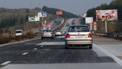 Евростат: Българите масово карат коли втора употреба