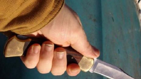 Стабилно е състоянието на 16-годишното момче, наръгано с нож