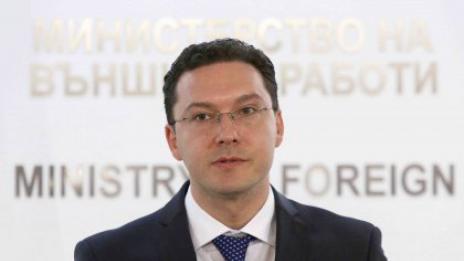 Отстояваме идеята за по-засилено присъствие в Черно море, но под флага на НАТО