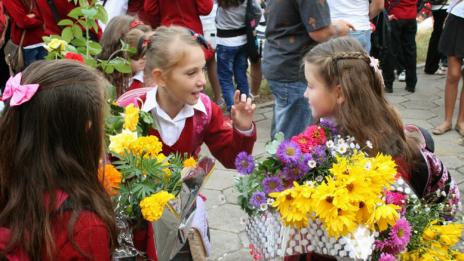По 250 лева еднократна помощ ще получат 46 000 първолаци