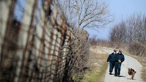 1000 военни засилват охраната на границата 