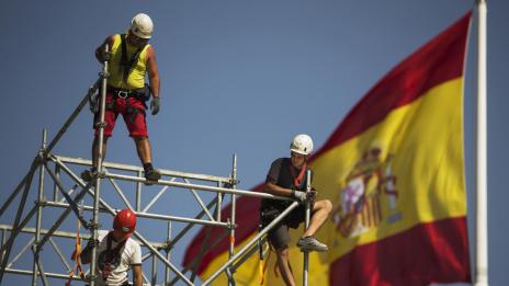 Половината испанци се страхуват, че ще изгубят работата си