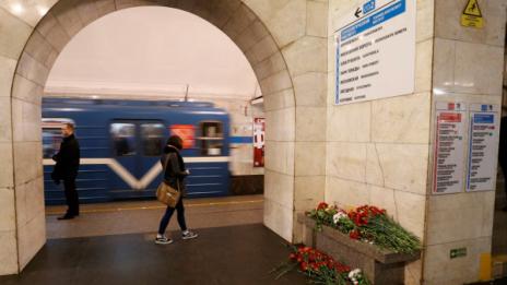 Затвориха метростанция в Санкт Петербург заради сигнал за бомба