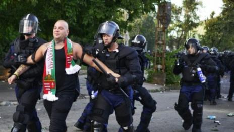 Ултраси окъпаха Будапеща в кръв (ОБЗОР)