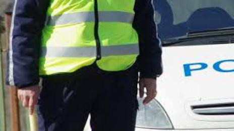 „Дама“ с БМВ наби полицаи, спрели я за проверка във Варна