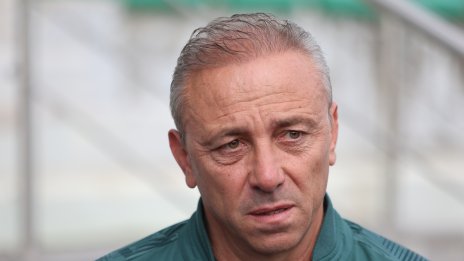 Илиан Илиев остава национален треньор
