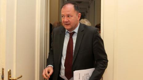 БСП иска президентски избори на 13 октомври