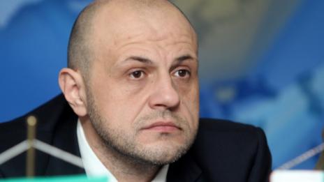 Продължават преговорите за запазване цената на тока  